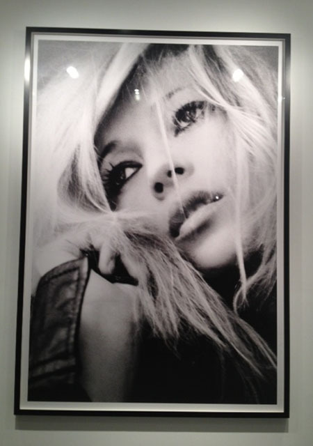 ZIP TALK; THE MASTER OF PHOTOGRAPHY MARIO TESTINO AT THE ZENITH